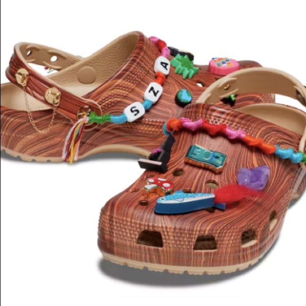 🔎 ISO SZA Crocs Size 8M/10W 🔎